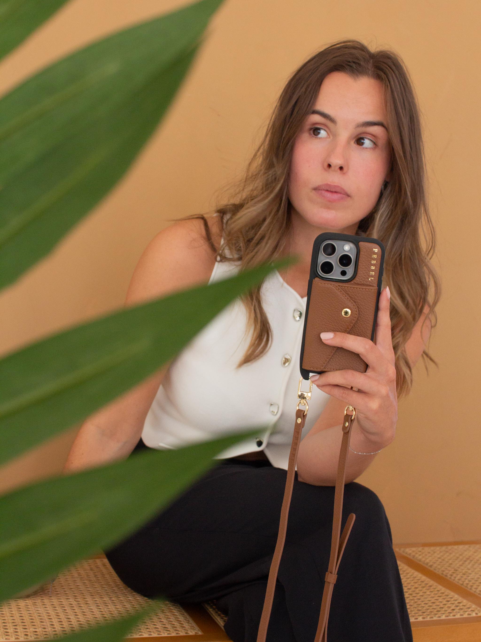 Samsung S24 Ultra Hoesje met koord Bruin